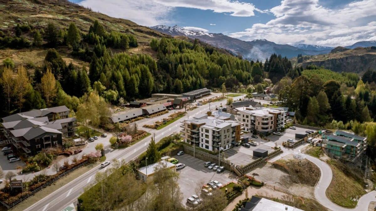 Cozy Coronet Peak Apartment At La Residence Du Parc Queenstown Exterior photo
